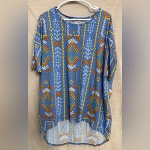 Beautiful LuLaRoe Shirt